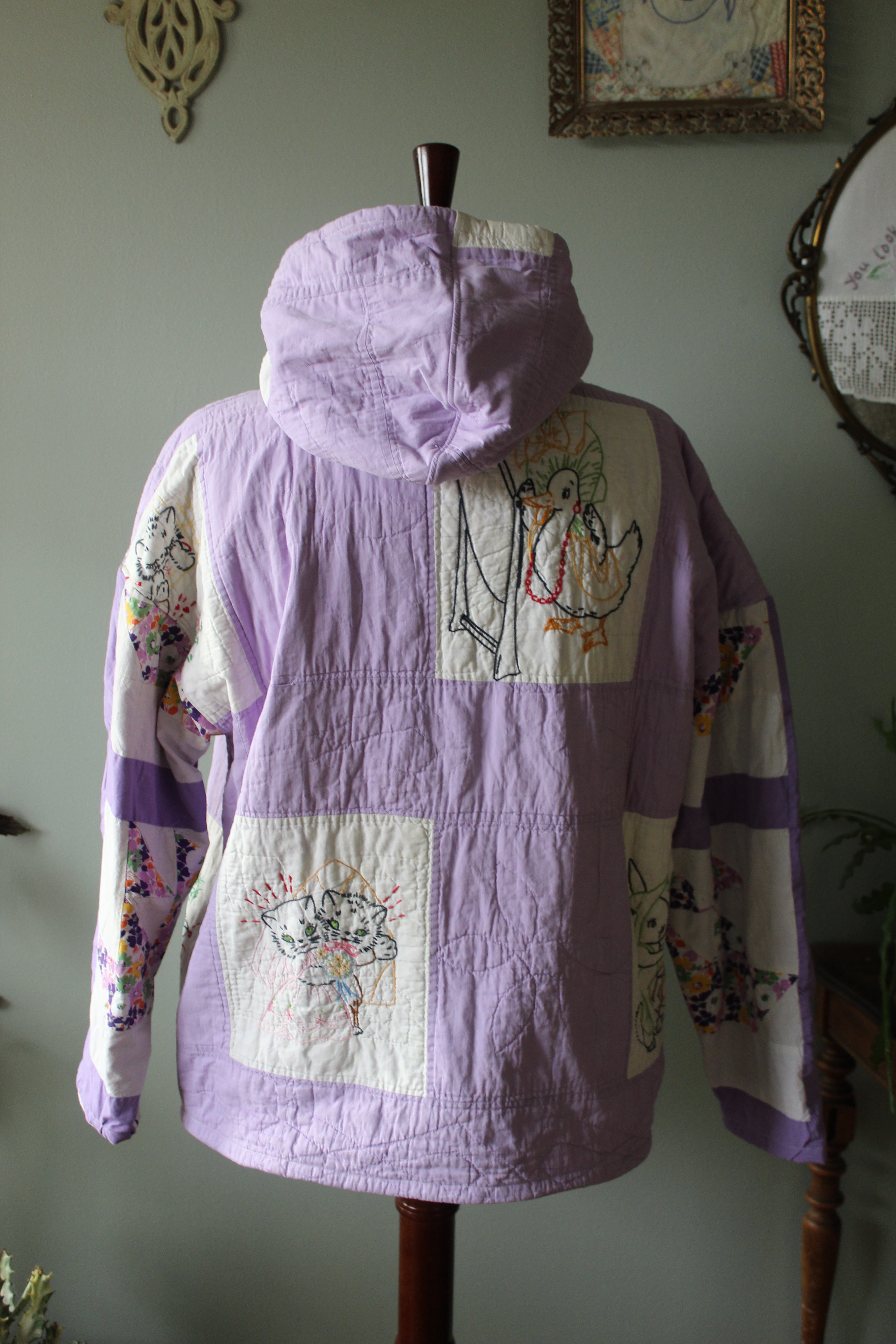 Della Womens Oversized Hoodie | Womens M | Ready to Ship