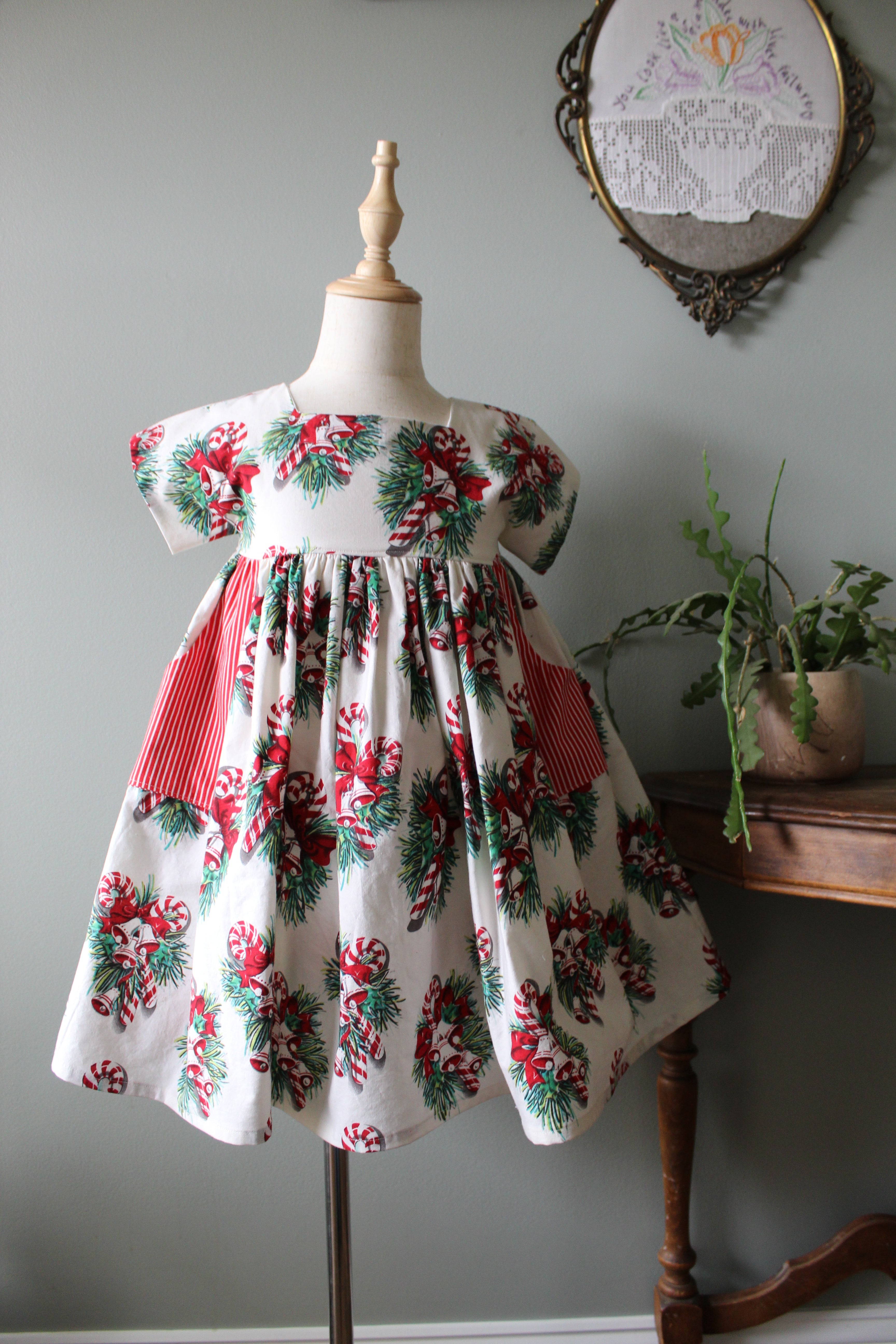 Christmas Carol Pocket Dress | Girls Size 5T | Ready to Ship