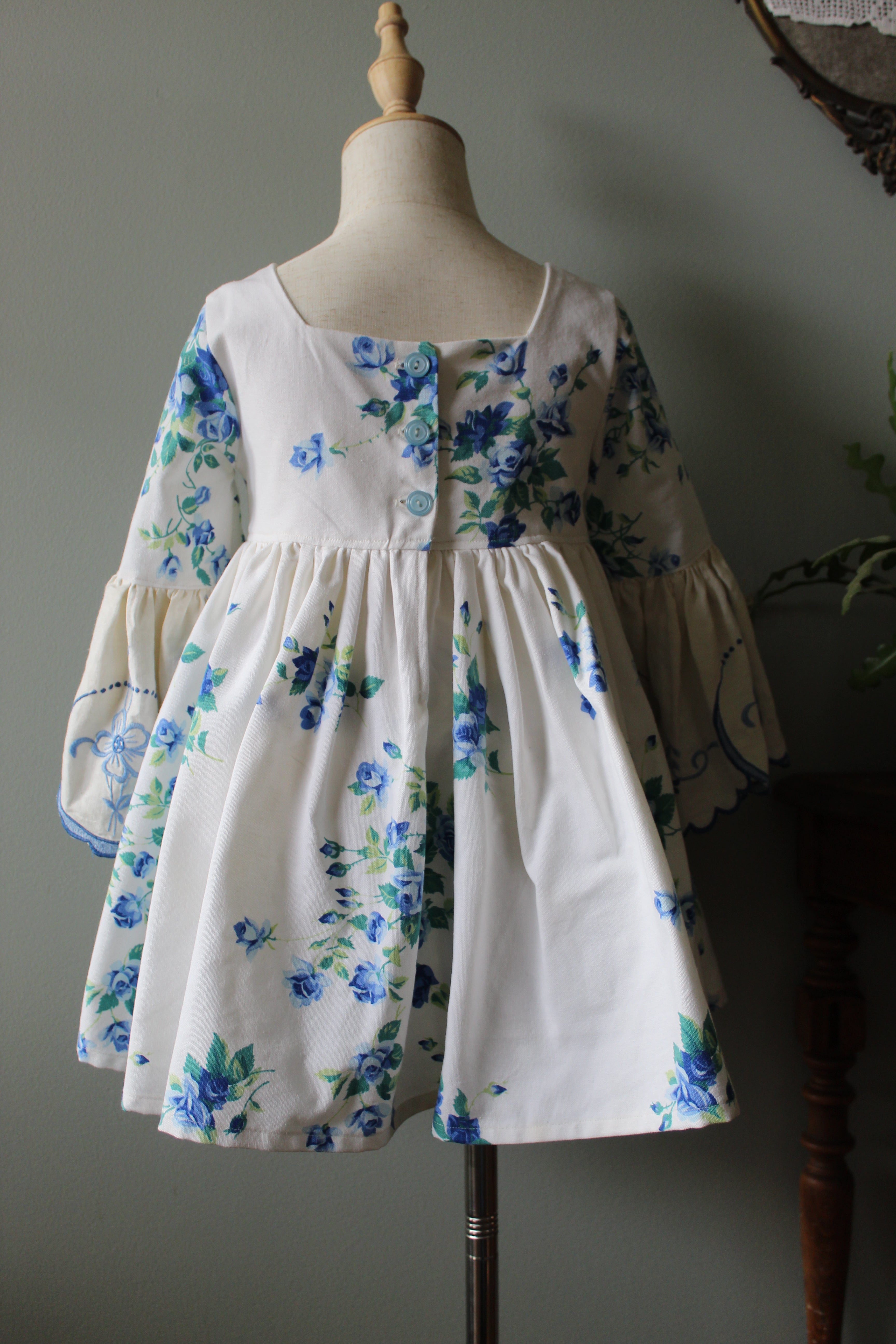 Vintage Elsa Bell Sleeve Dress | Size 5T | Ready to Ship