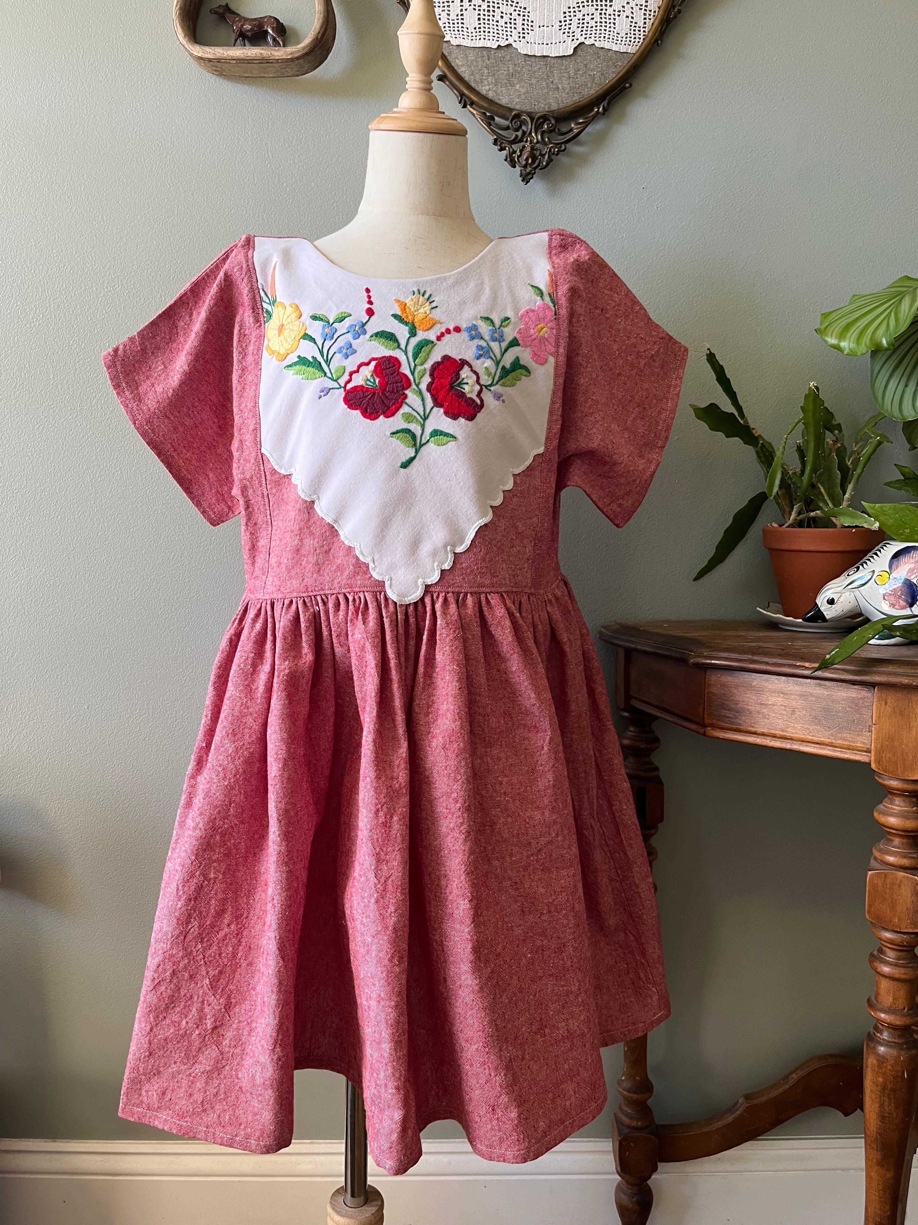 Emma Hungarian Embroidery Dress | Girls Size 10