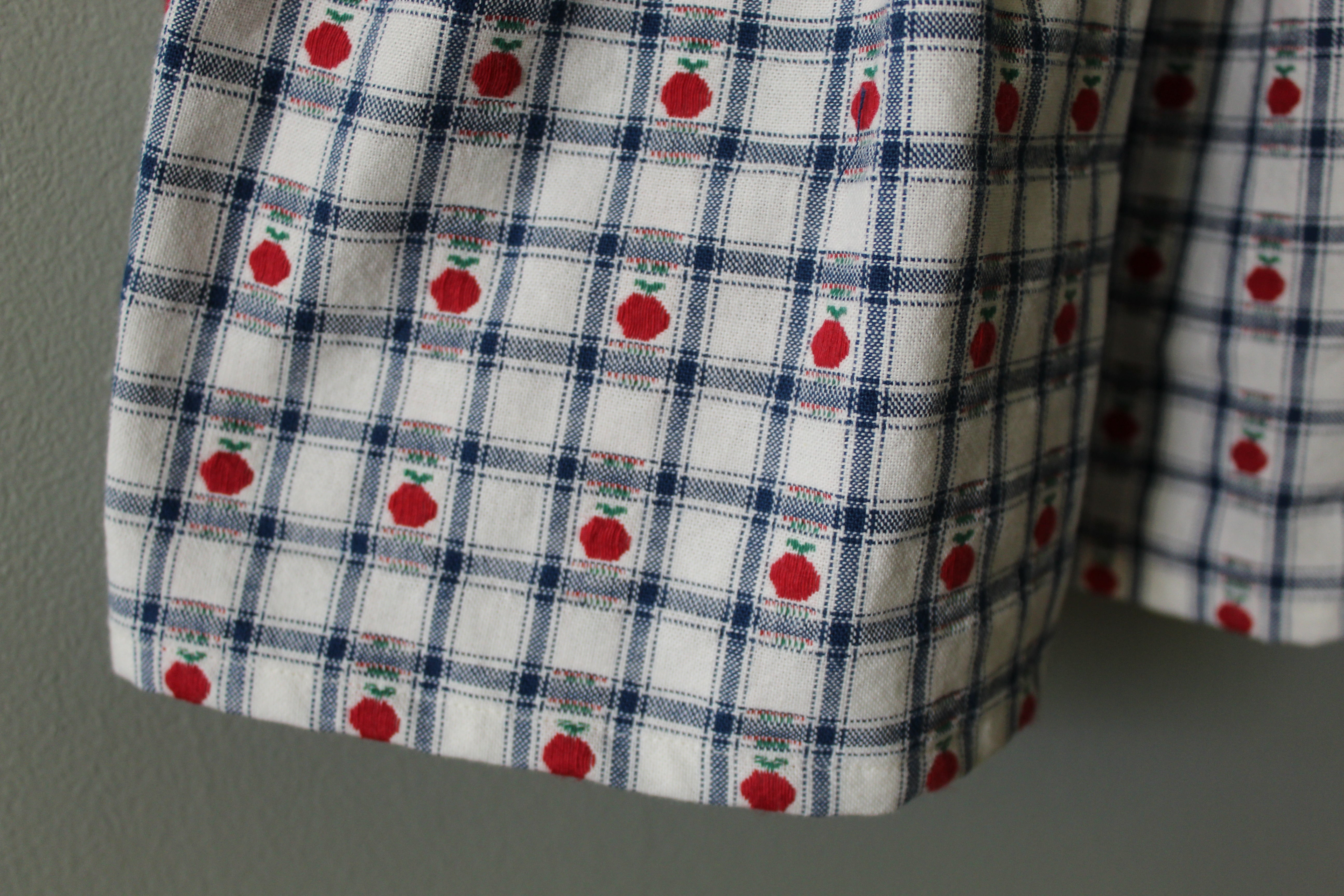 Apple Cross-Back Pinny | 2T | Ready to Ship