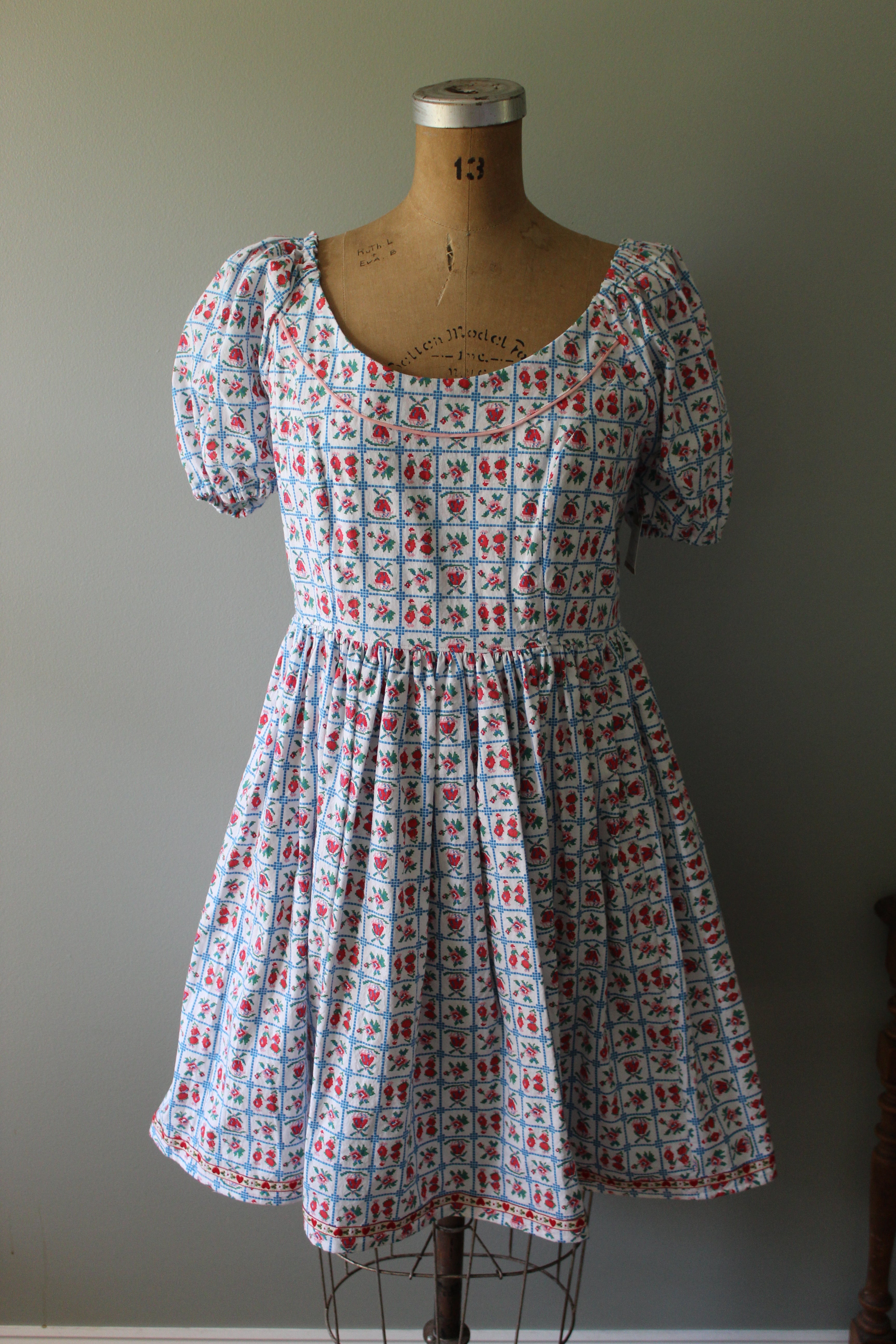 Mila Puff Sleeve Dress | Women's Size 10 | Ready To Ship