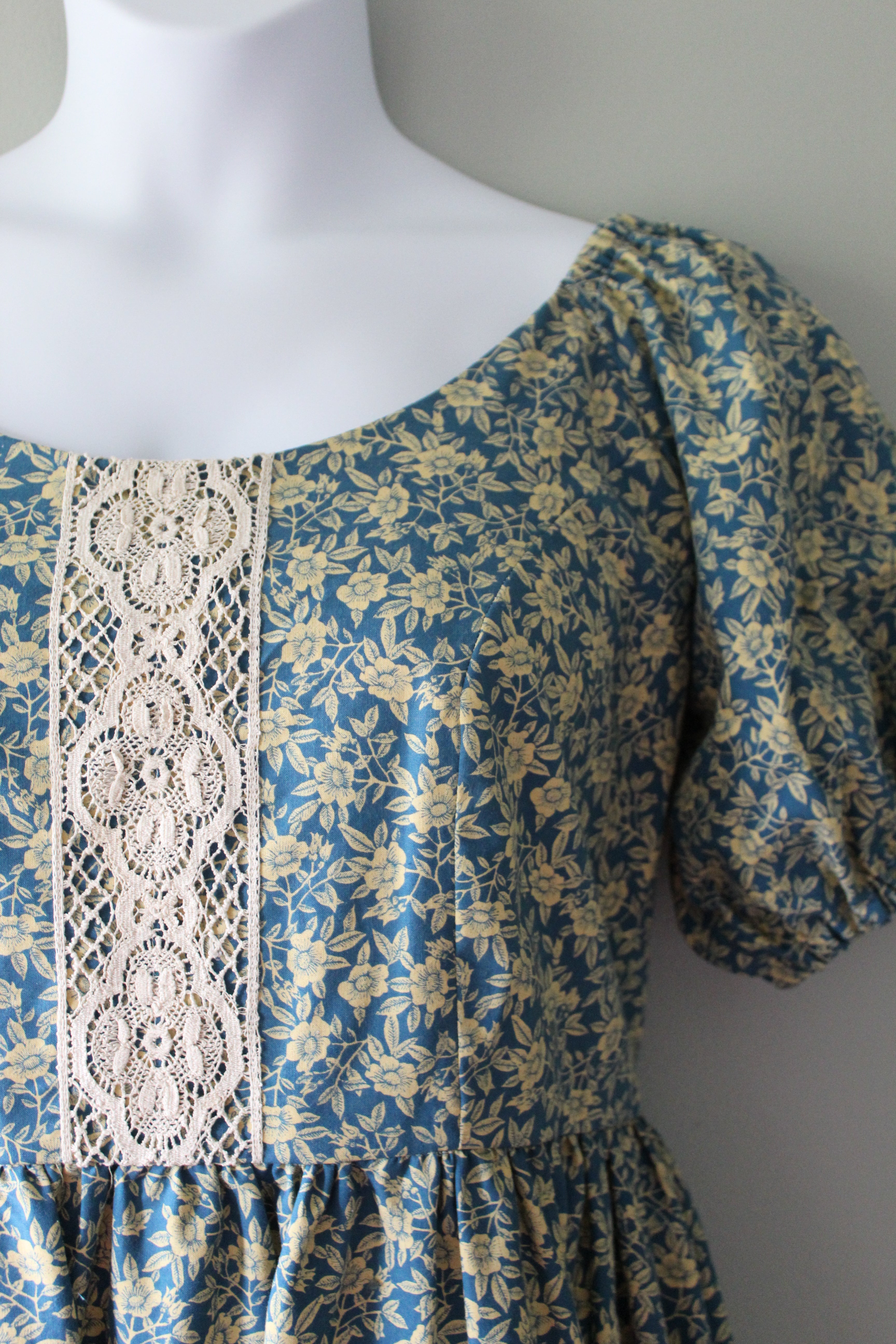 Iris Puff Sleeve Dress | Women's Size 14 | Ready To Ship
